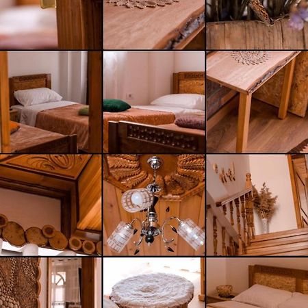 As E Vogel, As E Madhe Hotel Erseke Екстериор снимка